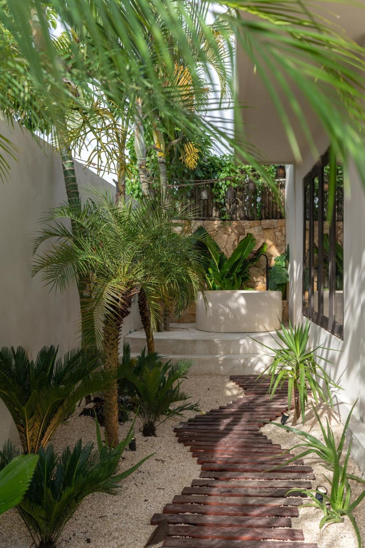The Jungle - Luxurious & Tropical Concept - 3Br - Central Canggu Exterior foto